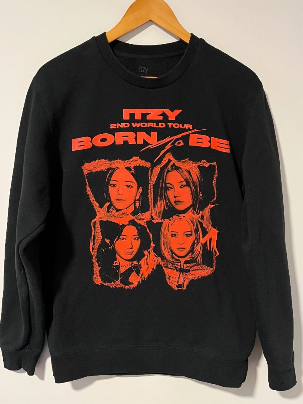 ITZY 2nd World Tour Born to Be Black Kpop Sweatshirt 2024